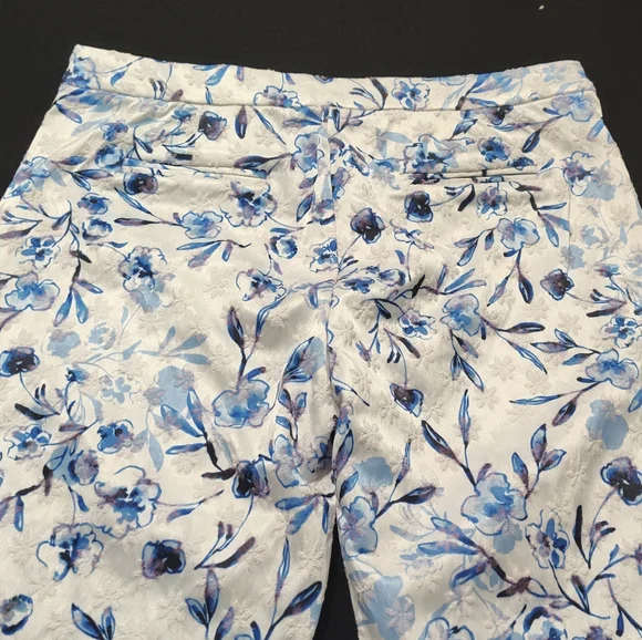 Karl Lagerfeld Women's White Blue Floral Jacquard Print Pants Slacks Size 10 - Picture 7 of 12